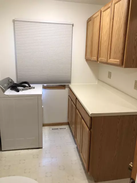 2311 7th Ave E, Williston, ND 58801 photo 27
