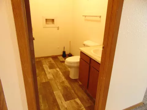 1716 30th St W, Williston, ND 58801 photo 5
