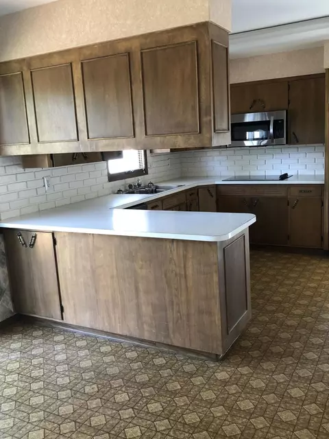 2010 2nd Ave E, Williston, ND 58801 photo 6