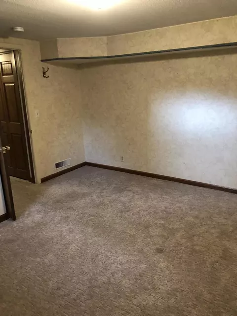 2010 2nd Ave E, Williston, ND 58801 photo 24