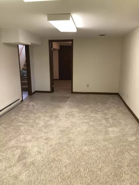 2010 2nd Ave E, Williston, ND 58801 photo 28