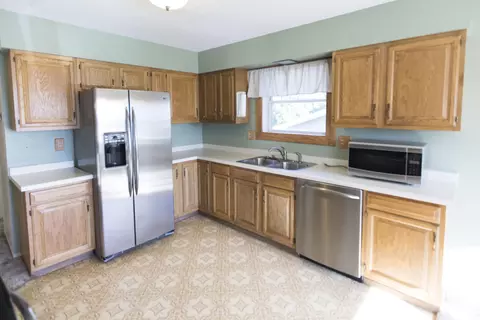 2301 9th Ave E, Williston, ND 58801 photo 6