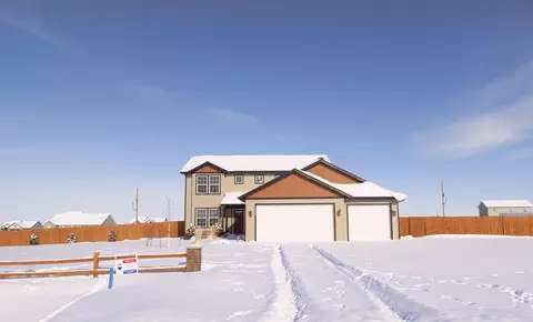 13347 River Meadow St, Williston, ND 58801 photo 3