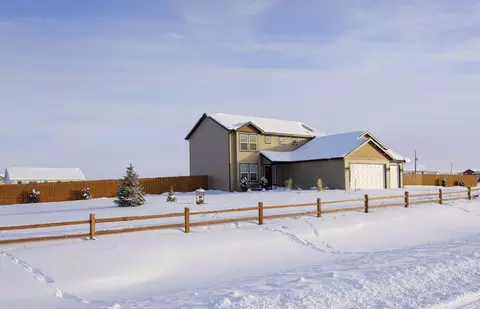 13347 River Meadow St, Williston, ND 58801 photo 2
