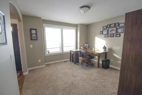 13347 River Meadow St, Williston, ND 58801 photo 10