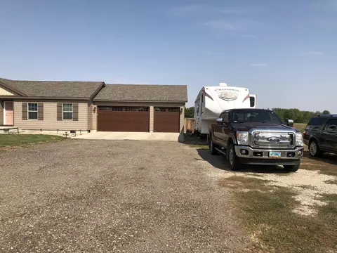 14013 Lakeview, Williston, ND 58801 photo 22