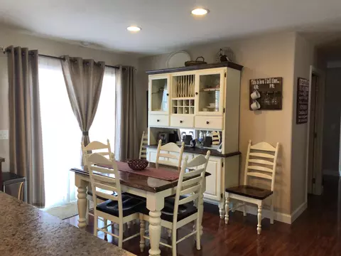 14013 Lakeview, Williston, ND 58801 photo 4
