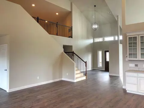 2101 16th Ct W, Williston, ND 58801 photo 9