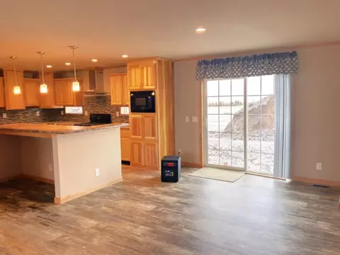 14922 Cochise St, Williston, ND 58801 photo 6
