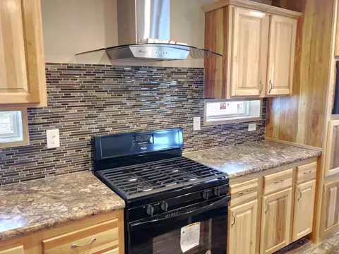 14922 Cochise St, Williston, ND 58801 photo 5