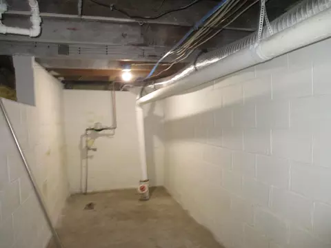 821 W Broadway, Williston, ND 58801 photo 24