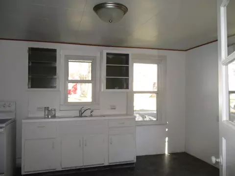 821 W Broadway, Williston, ND 58801 photo 5