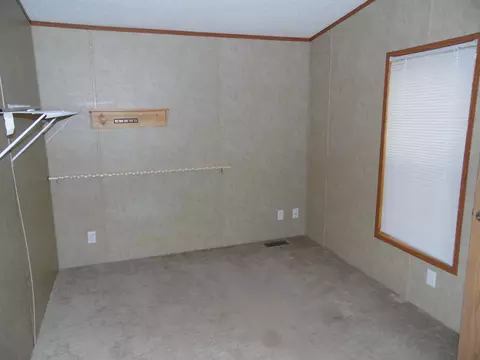 812 35th St E, Williston, ND 58801 photo 13