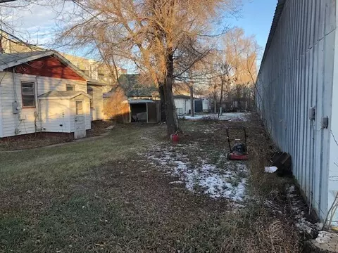 304-306 2nd St E, Williston, ND 58801 photo 5