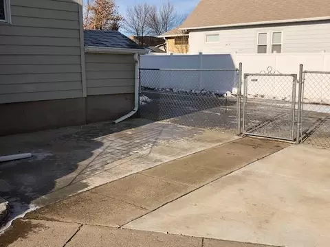 2314 University Ave, Williston, ND 58801 photo 32