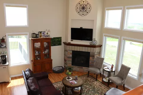 13405 Kingsview Ln, Williston, ND 58801 photo 5