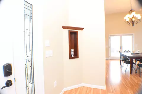 13405 Kingsview Ln, Williston, ND 58801 photo 3