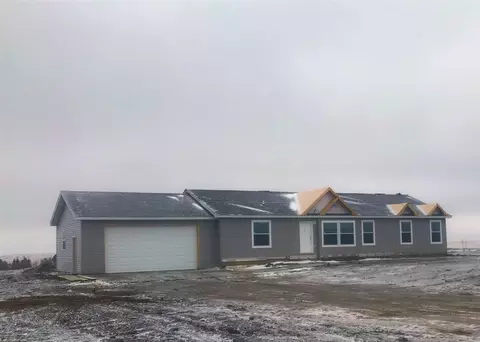 14916 Cochise St, Williston, ND 58801 photo 1