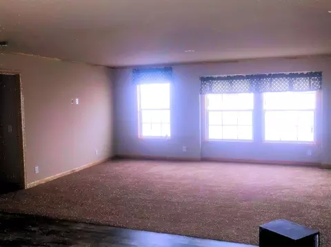 14916 Cochise St, Williston, ND 58801 photo 3
