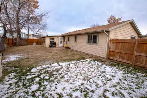 2113 19th Ave W, Williston, ND 58801 photo 19