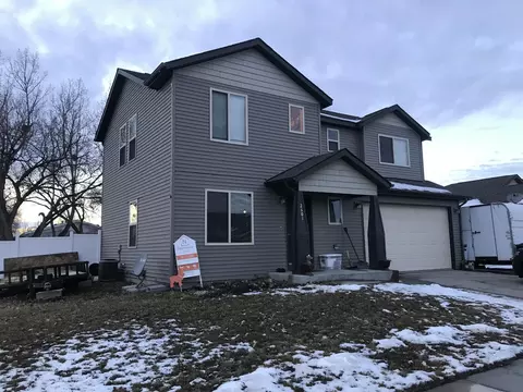 2601 Bradford Ct, Williston, ND 58801 photo 1