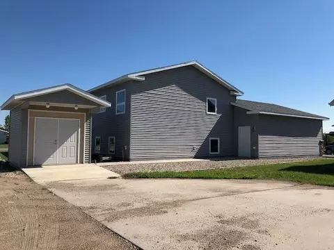 1921 20th Ave W, Williston, ND 58801 photo 27