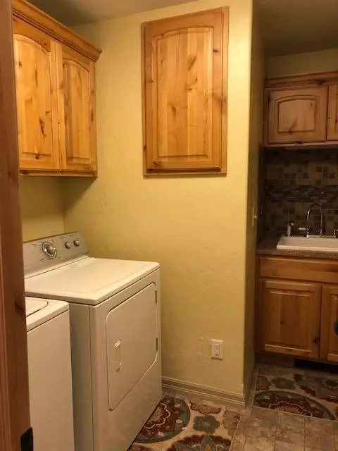 1921 20th Ave W, Williston, ND 58801 photo 9