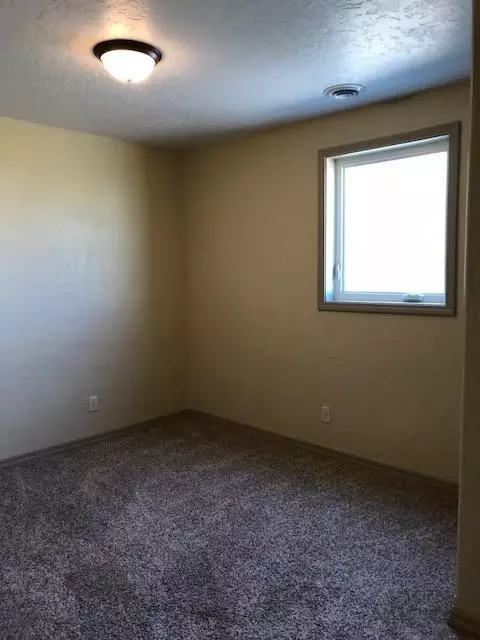 1921 20th Ave W, Williston, ND 58801 photo 22