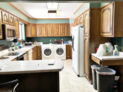 1204 University Ave, Williston, ND 58801 photo 4
