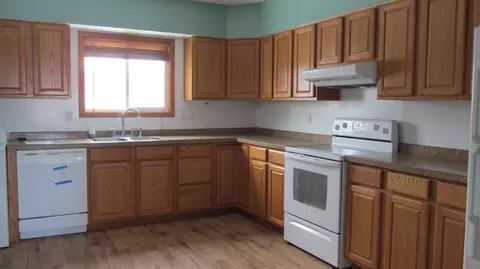 1515 5th Ave W, Williston, ND 58801 photo 7