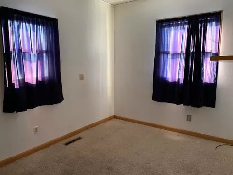 415 Washington Ave, Williston, ND 58801 photo 8