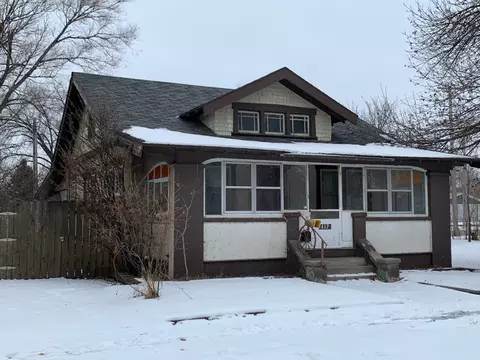 417 Washington Ave, Williston, ND 58801 photo 1