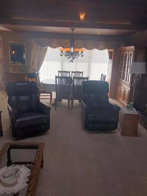 840 Park Pl, Williston, ND 58801 photo 4