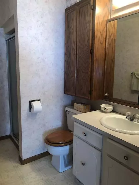 840 Park Pl, Williston, ND 58801 photo 25