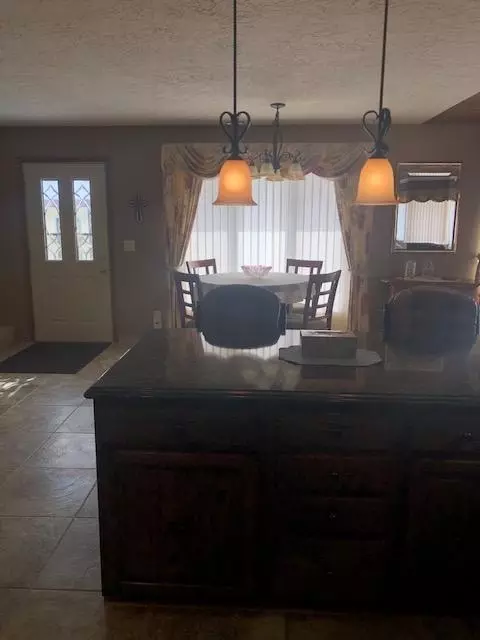 840 Park Pl, Williston, ND 58801 photo 11