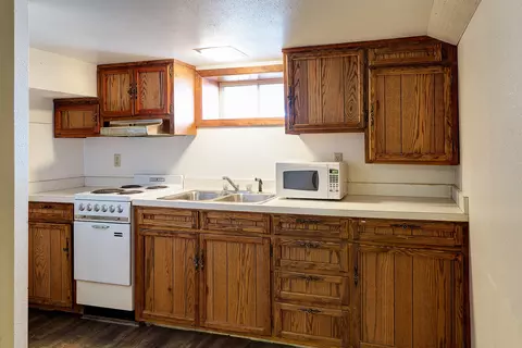 718 7th Ave W, Williston, ND 58801 photo 11