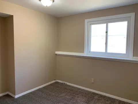 2505 University Ave, Williston, ND 58801 photo 10