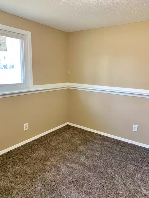 2505 University Ave, Williston, ND 58801 photo 8