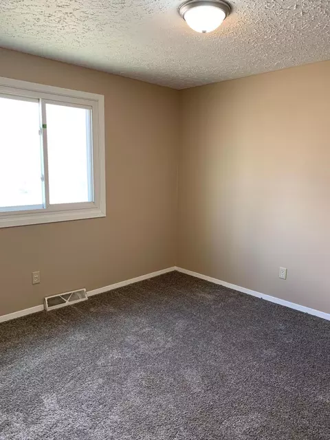 2505 University Ave, Williston, ND 58801 photo 6