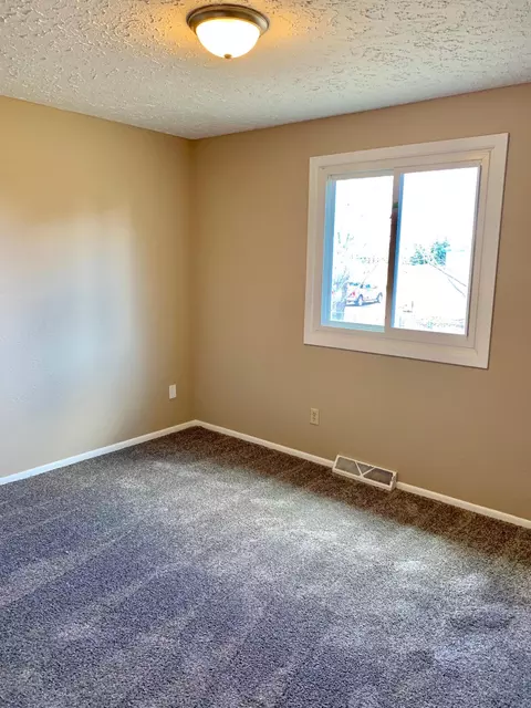 2505 University Ave, Williston, ND 58801 photo 5