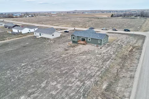 5459 Laurice Ave, Williston, ND 58801 photo 3