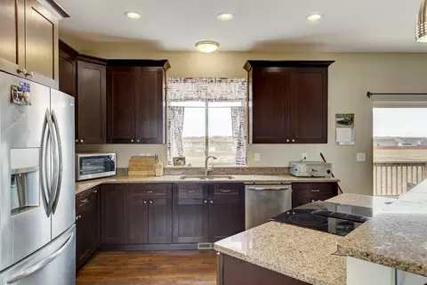 5459 Laurice Ave, Williston, ND 58801 photo 6
