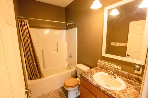 122 Blacktail Dr, Williston, ND 58801 photo 10