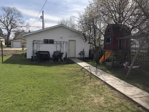 712 9th Ave W, Williston, ND 58801 photo 18