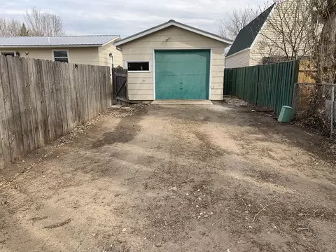 422 22nd St E, Williston, ND 58801 photo 43