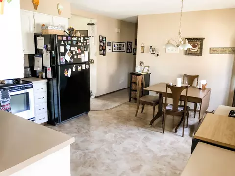 1802 8th Ave E, Williston, ND 58801 photo 6