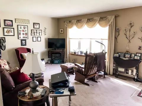 1802 8th Ave E, Williston, ND 58801 photo 3