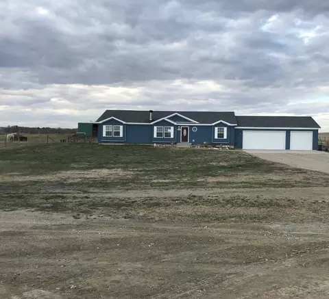 14993 Cochise St, Williston, ND 58801 photo 8