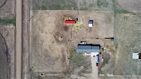 14993 Cochise St, Williston, ND 58801 photo 2