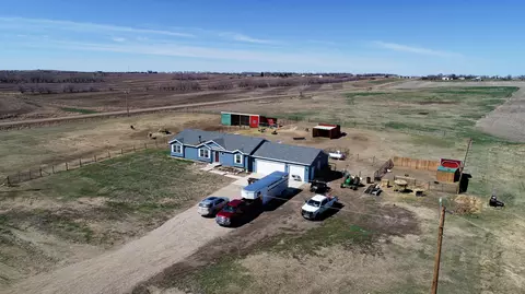 14993 Cochise St, Williston, ND 58801 photo 4
